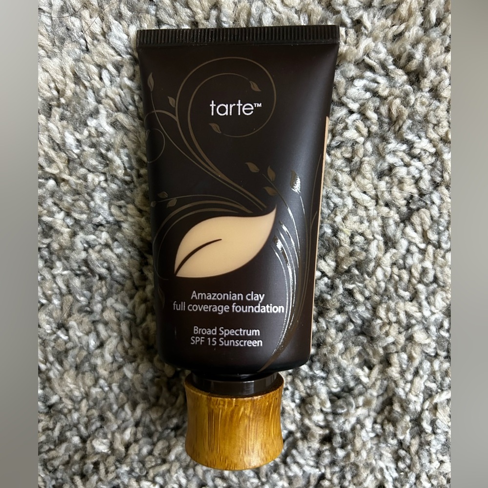 Tarte Amazonian Clay Full Coverage Foundation with SPF 15 light medium honey 29H